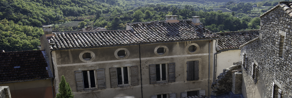 Maisons dans le village de Bonnieux